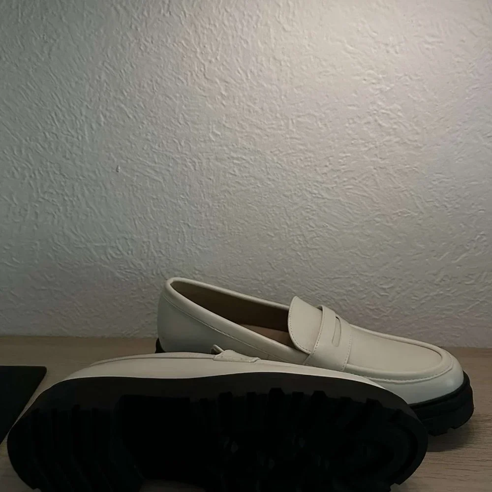loafers - Picture 2 of 3